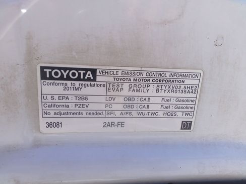 Used 2011 Toyota Camry LE image 40