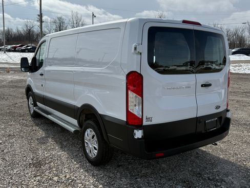 Used 2024 Ford Transit 250 image 5