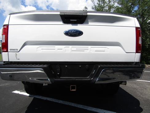Used 2018 Ford F150 4x4 SuperCrew image 4