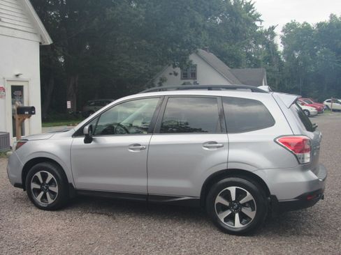 Used 2018 Subaru Forester 2.5i Premium image 7
