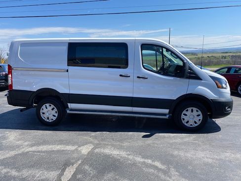 Used 2024 Ford Transit 250 image 5