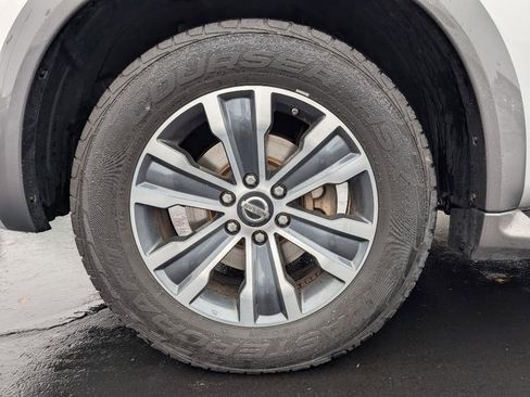 Used 2020 Nissan Armada SL image 5