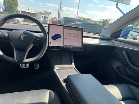 Used 2022 Tesla Model 3 Performance image 10