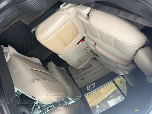 Used 2014 Ford Explorer XLT image 19