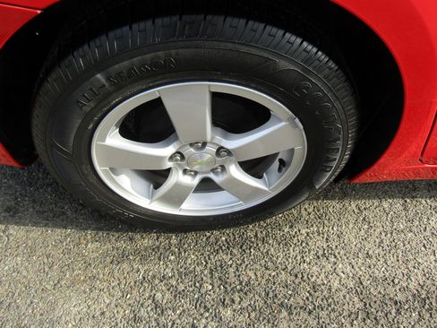 Used 2014 Chevrolet Cruze LT image 13
