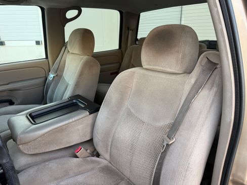 Used 2004 Chevrolet Silverado 2500 LS RWD image 67