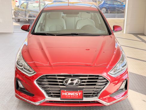 Used 2019 Hyundai Sonata SE image 2