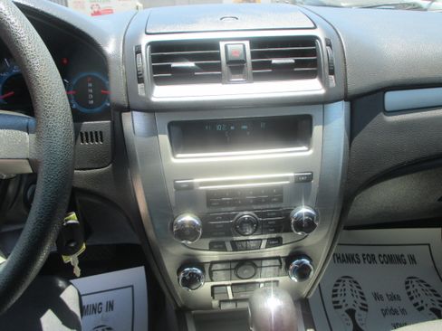 Used 2012 Ford Fusion SE V6 FWD image 5