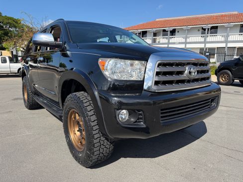 Used 2016 Toyota Sequoia Platinum image 12