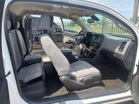 Used 2015 Chevrolet Colorado W/T image 8
