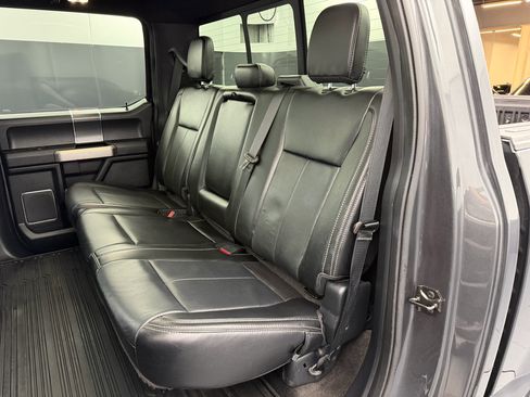 Used 2020 Ford F150 Lariat image 33