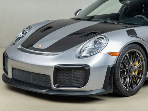Used 2018 Porsche 911 GT2 RS image 46