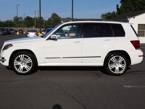 Used 2014 Mercedes-Benz GLK 250 BlueTEC 4MATIC image 5
