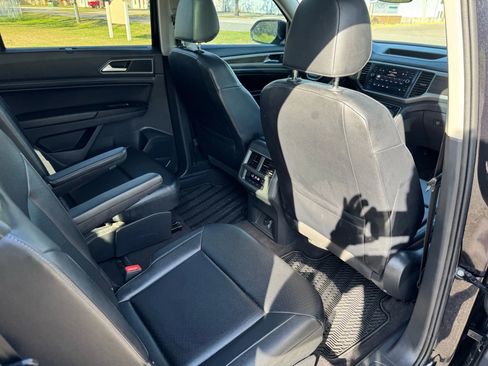 Used 2019 Volkswagen Atlas SE image 36