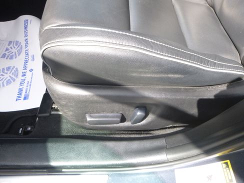 Used 2015 Toyota Corolla S Plus image 17