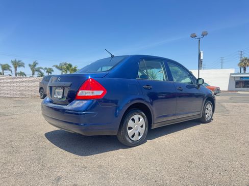 Used 2010 Nissan Versa Sedan FWD image 9