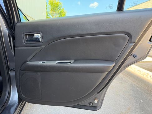 Used 2012 Ford Fusion SEL V6 FWD image 13