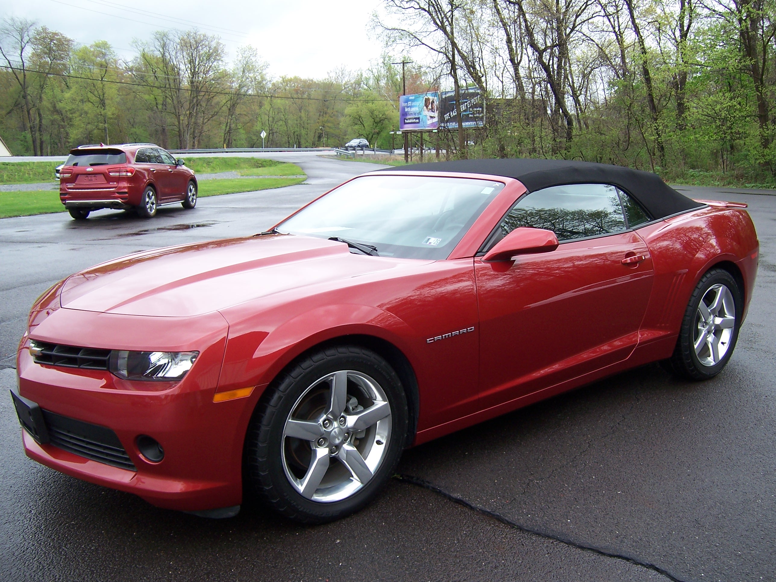 Used 2015 Chevrolet Camaro LT RWD image 1