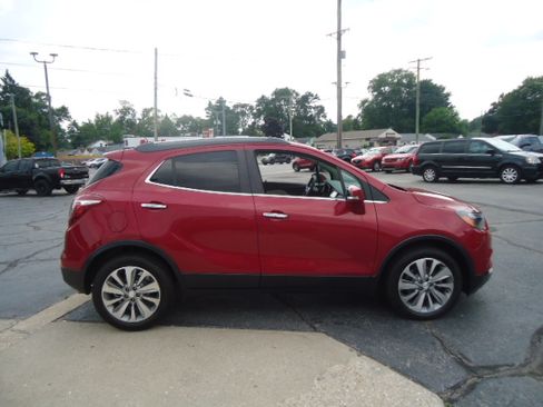 Used 2019 Buick Encore FWD Preferred image 3