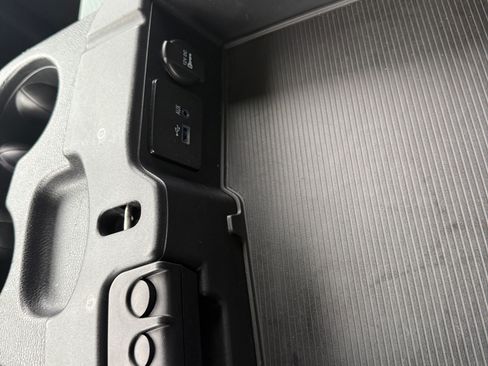 Used 2016 RAM 1500 Tradesman image 14