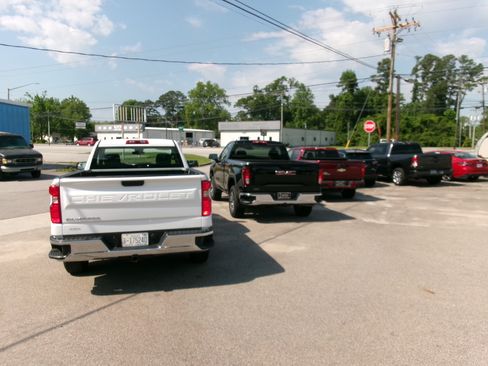 Used 2025 Chevrolet Silverado 1500 2WD Regular Cab W/T image 20