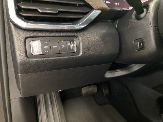 Used 2024 GMC Acadia Denali AWD/4WD image 18