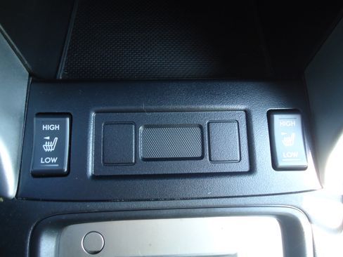 Used 2014 Subaru Forester 2.5i Premium AWD/4WD image 15
