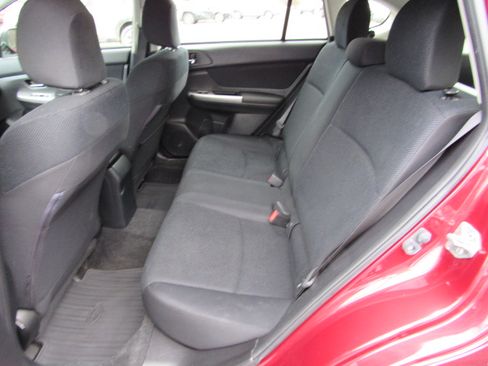 Used 2016 Subaru Impreza 2.0i Premium image 18