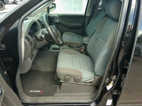 Used 2007 Nissan Frontier 4x4 Crew Cab NISMO image 23