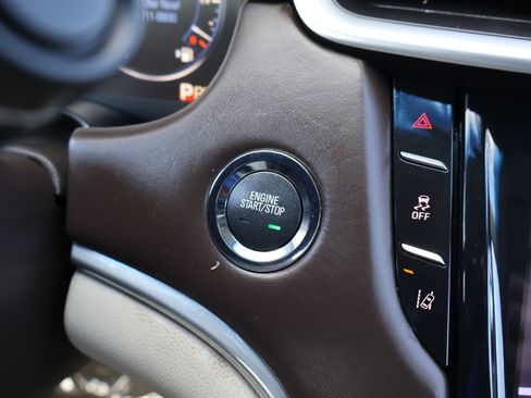 Used 2014 Cadillac XTS Platinum image 20