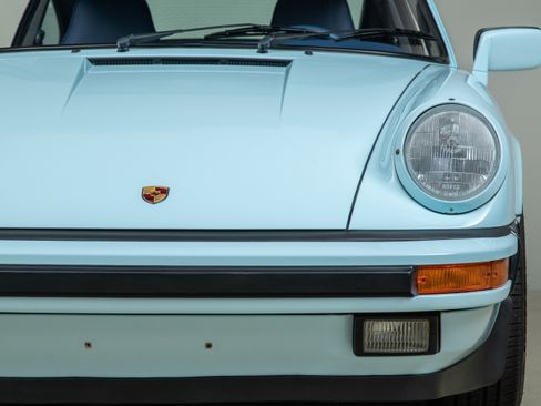 Used 1987 Porsche 911 Carrera Coupe RWD image 56