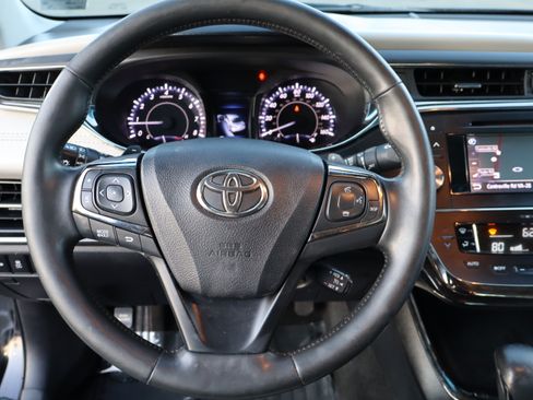 Used 2013 Toyota Avalon XLE Touring image 20