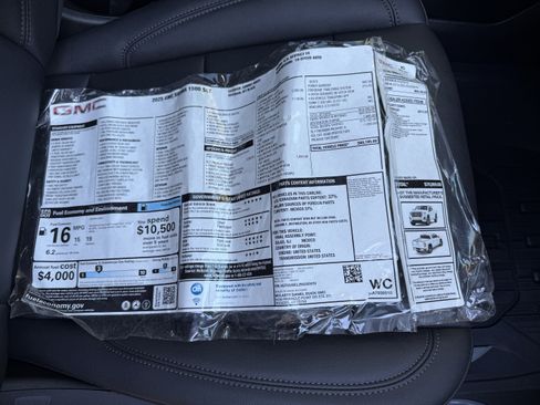 Used 2025 GMC Sierra 1500 SLT image 44