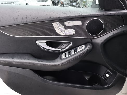 Used 2017 Mercedes-Benz C 300 Luxury image 21