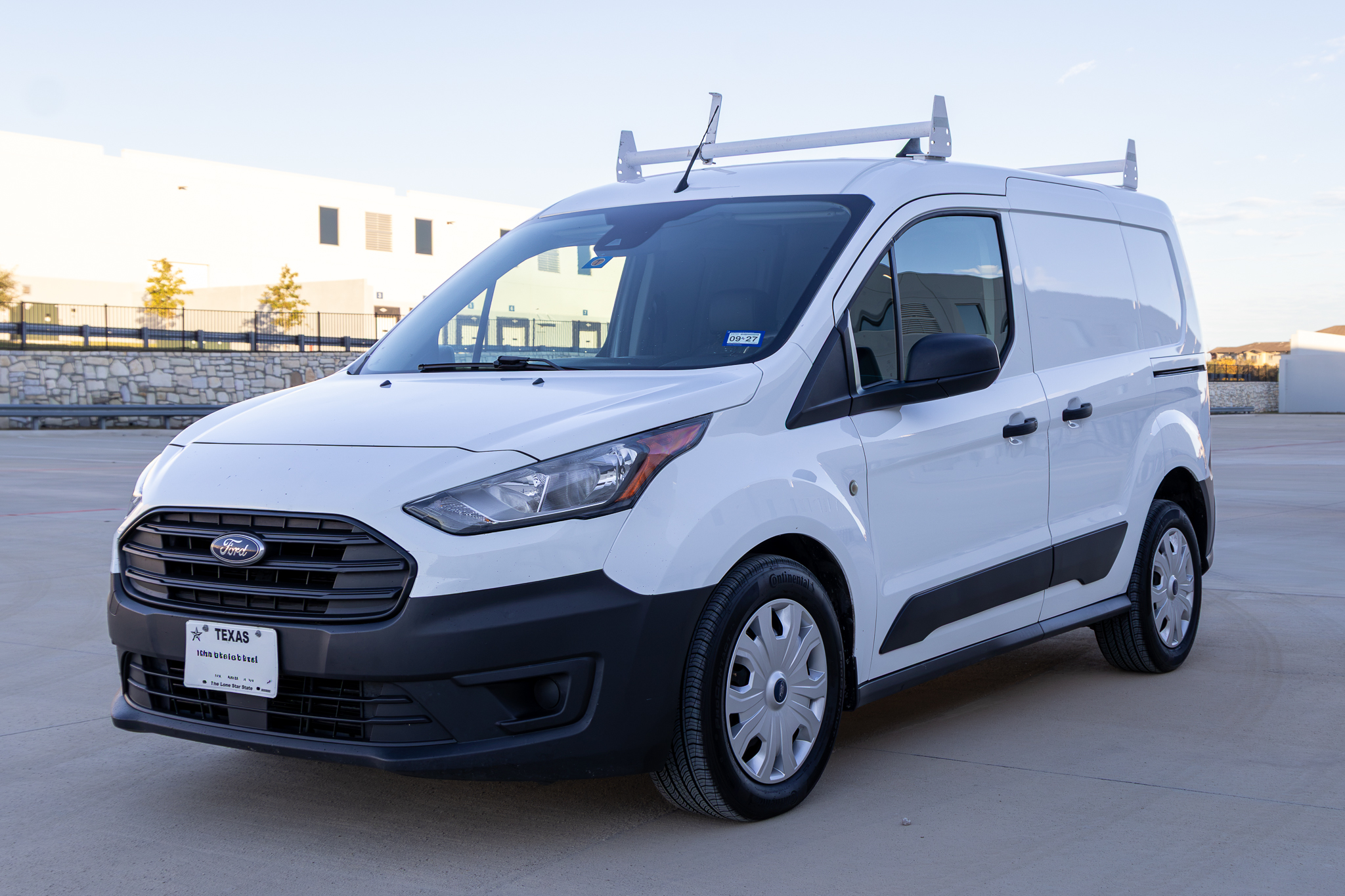 Used 2022 Ford Transit Connect XL FWD image 1