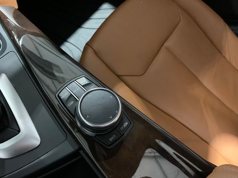 Used 2017 BMW 330i xDrive w/ Driver Assist image 25