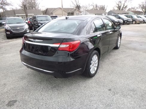 Used 2014 Chrysler 200 Limited image 6