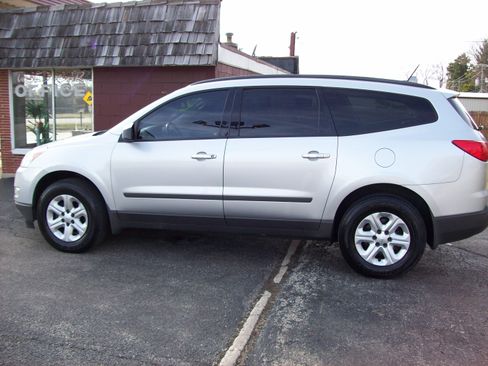 Used 2012 Chevrolet Traverse LS image 7