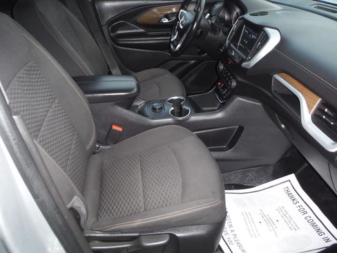 Used 2019 GMC Terrain SLE image 13