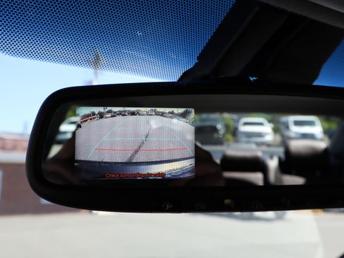 Used 2011 Toyota Avalon Limited FWD image 25