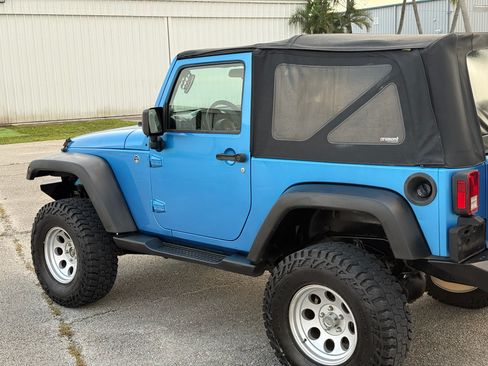 Used 2010 Jeep Wrangler 4WD Sport image 29