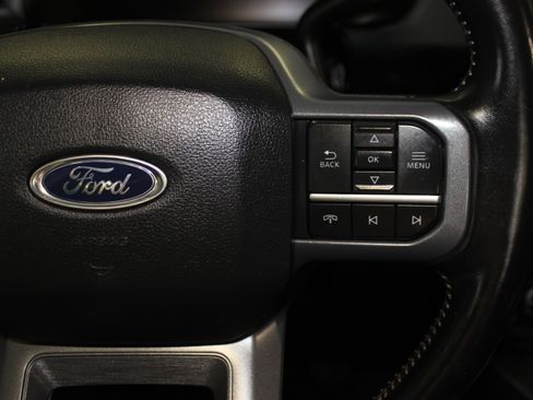 Used 2023 Ford F250 Lariat image 41