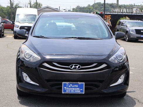 Used 2013 Hyundai Elantra GT image 2