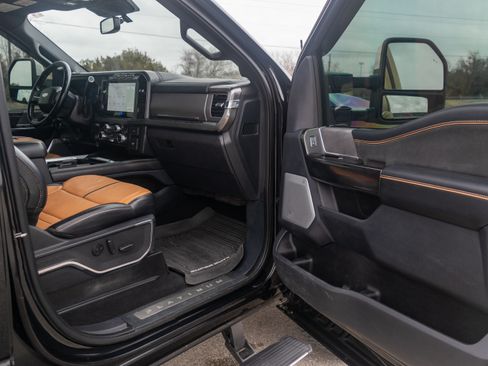 Used 2024 Ford F250 image 23