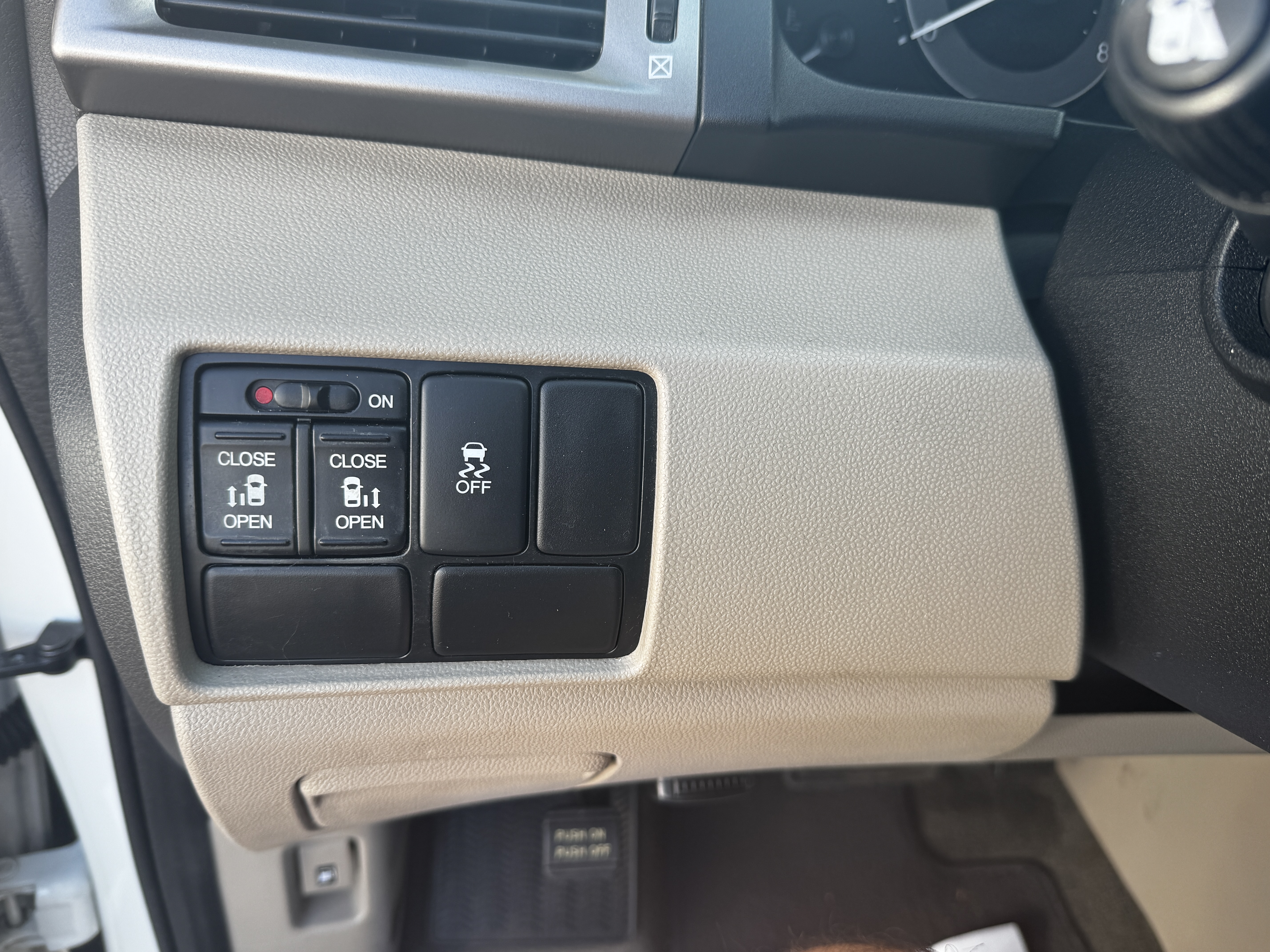 Used 2017 Honda Odyssey SE image 20