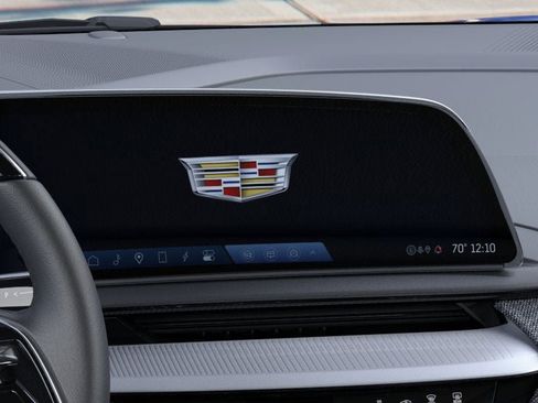 New 2025 Cadillac Optiq Luxury 2 image 20