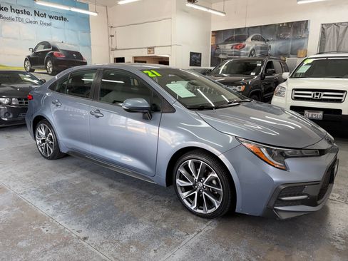 Used 2021 Toyota Corolla SE Sedan w/ Premium Package FWD image 9