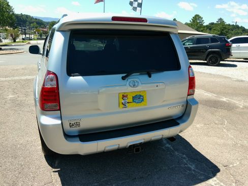 Used 2007 Toyota 4Runner 4WD Limited V6 image 12
