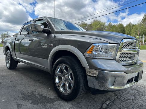 Used 2013 RAM 1500 Laramie AWD/4WD image 5