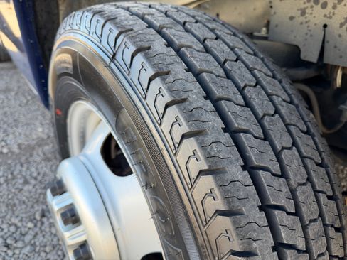 Used 2018 Chevrolet Express 3500 image 21